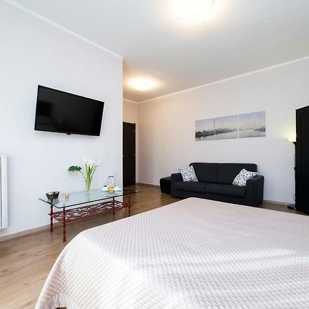 B&B In Centro 33 ซาแลร์โน ภายนอก รูปภาพ