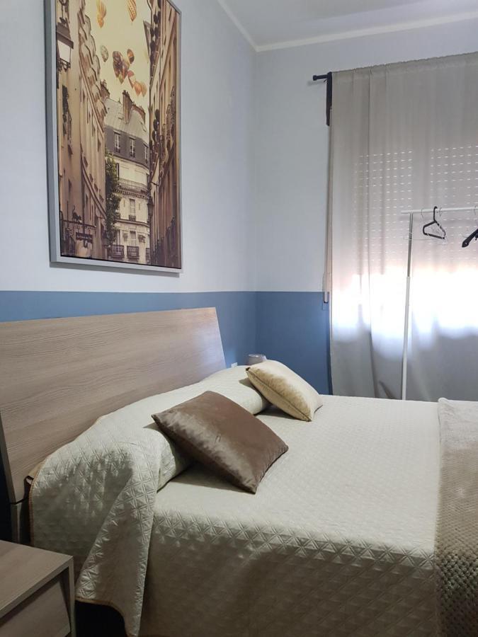 B&B In Centro 33 ซาแลร์โน ภายนอก รูปภาพ